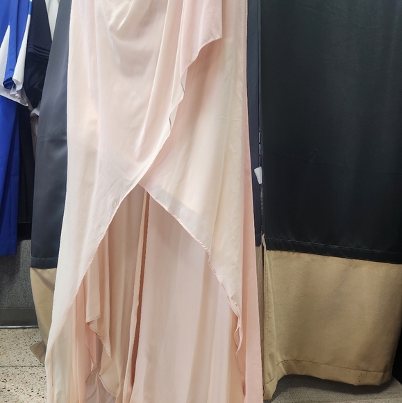 Prom Dress. Pink  Color. US 6. - Picture 5 of 7